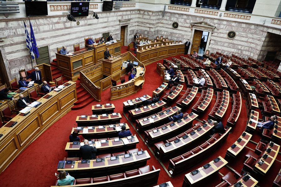 Λαθρεμπόριο νομοσχέδιο: Κατατέθηκε στη Βουλή