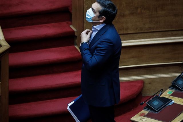 Αλέξης Τσίπρας με μάσκα στη Βουλή 