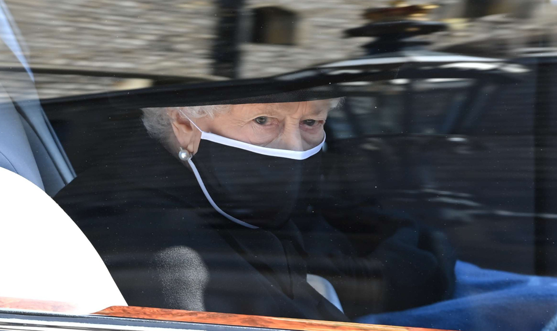 Κηδεία Φίλιππου live: Η Βρετανία αποχαιρετά τον Δούκα του Εδιμβούργου