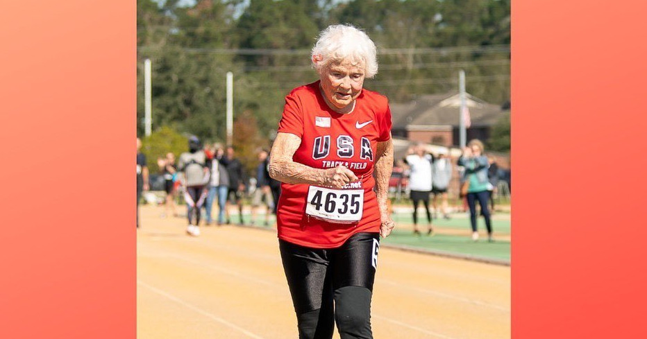 Σούπερ γιαγιά 105 ετών: Ρεκόρ στα 100 μέτρα, αλλά… απογοητεύτηκε