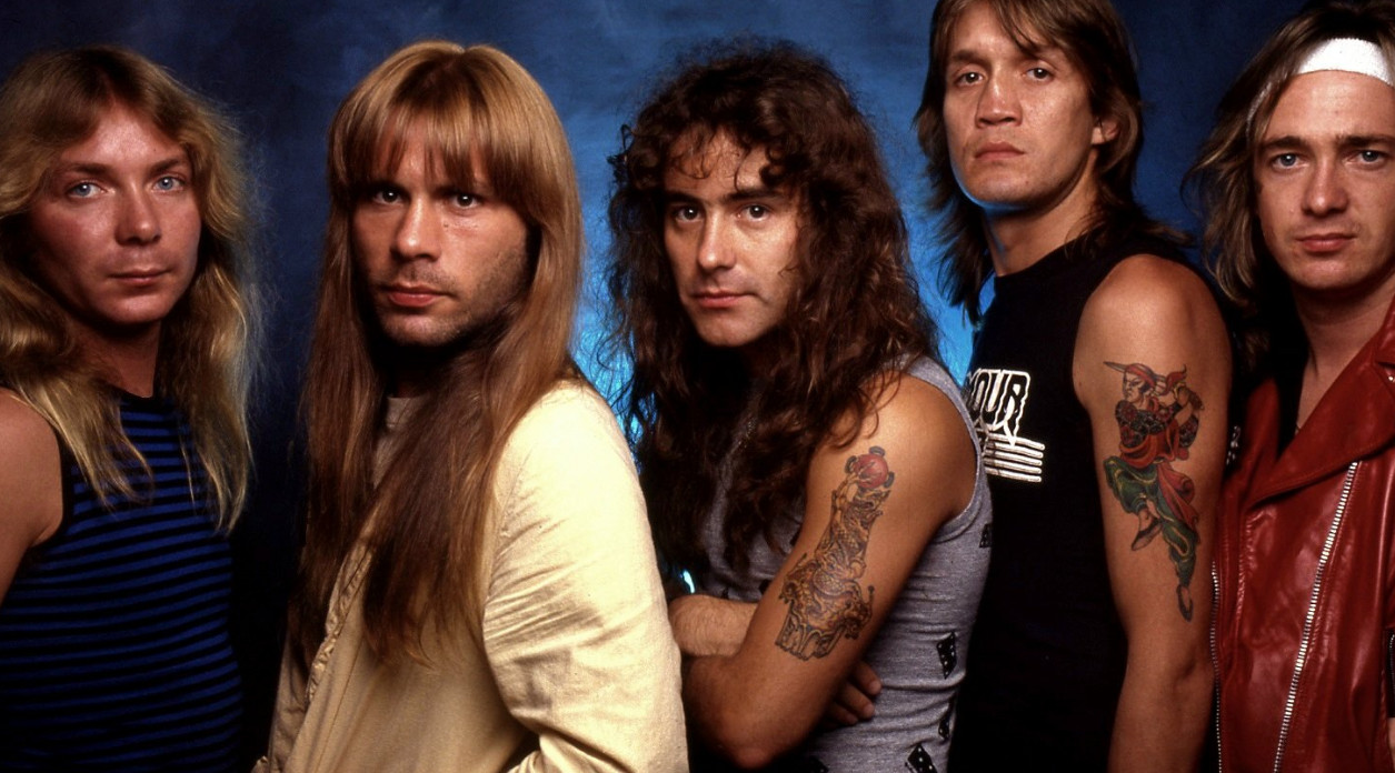 Iron Maiden φωτιά: Χαμός στο Twitter με πρωτοσέλιδο