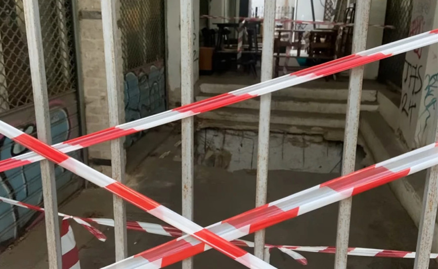 Τρύπα στο Μπιτ Παζάρ στη Θεσσαλονίκη «κατάπιε» δύο 19χρονους – Εισαγγελική παρέμβαση