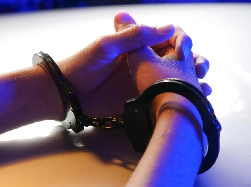 Σύλληψη 40χρονης για εκβιασμό σε βάρος 39χρονης