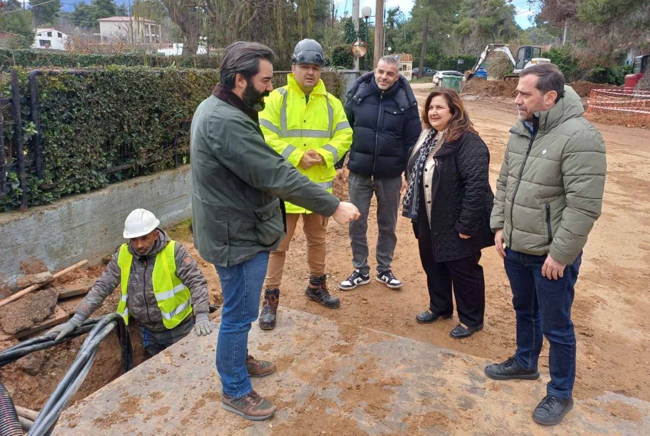 Δήμος Διονύσου: Τέθηκαν σε λειτουργία 19 νέοι υπόγειοι κάδοι συλλογής απορριμμάτων